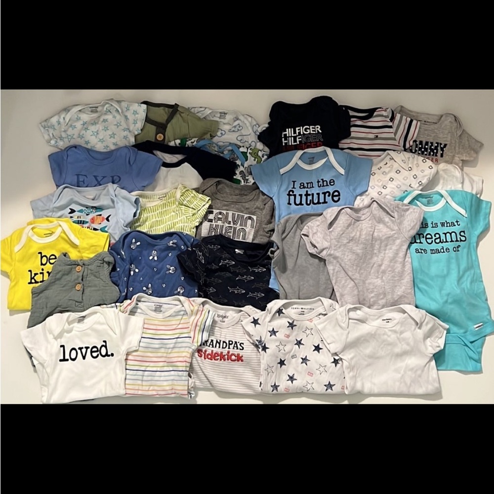 Large bundle/lot of baby boy short sleeve onesies size 3-6